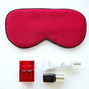 100% silk sleeping Eye mask in Red NEW